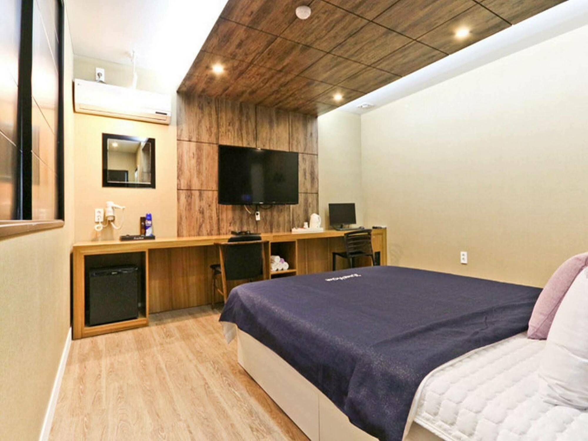 Hotel Home Busan Exteriör bild